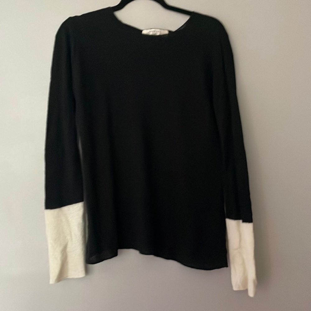 ZARAKNIT Large black and cream sheer Ladies long sleeve shirt. Sheer like